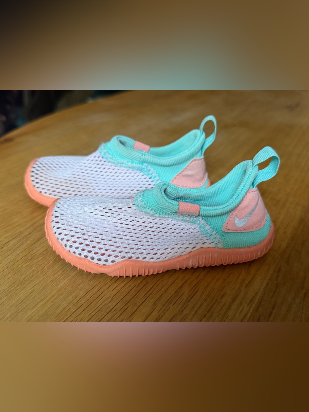 Nike toddler Slip-On Water Shoes in White, Coral & Teal Aqua Sock 360